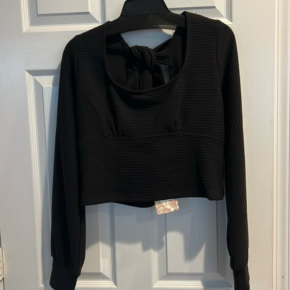 Band Of The Free Black Balloon Sleeve Crop Top w/ Tie in Back Size XL